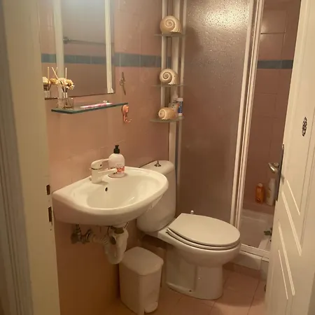 Sunnyhomes Kryoneri Appartement